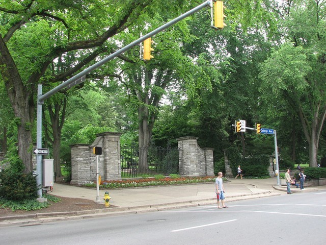 Allen Street Gates