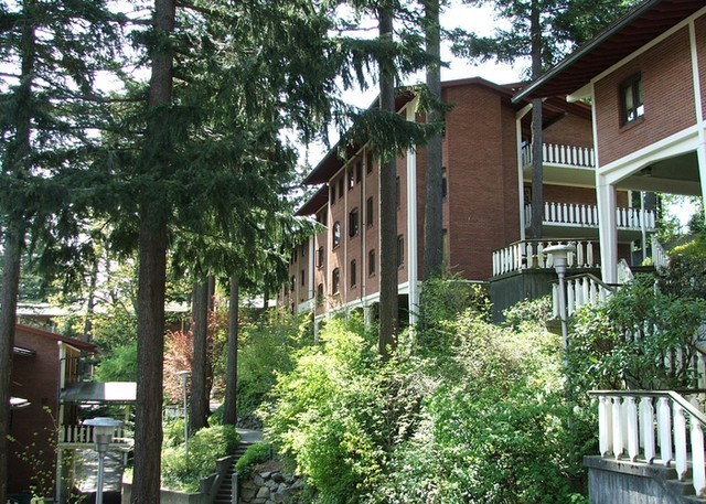 Ridgeway Residence Halls